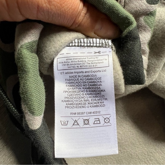 Adidas Camo Cropped Sweatshirt Classic Trefoil XS oversized NWT - Picture 9 of 11